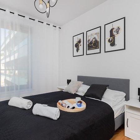 Plac Unii Apartment Gdynia By Noclegi Renters Exterior foto